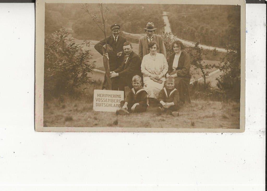 Kwintsheul Fam Loomans op reis in Duitschland Fotokaart, Ophalen of Verzenden, Voor 1920, Ongelopen, Zuid-Holland