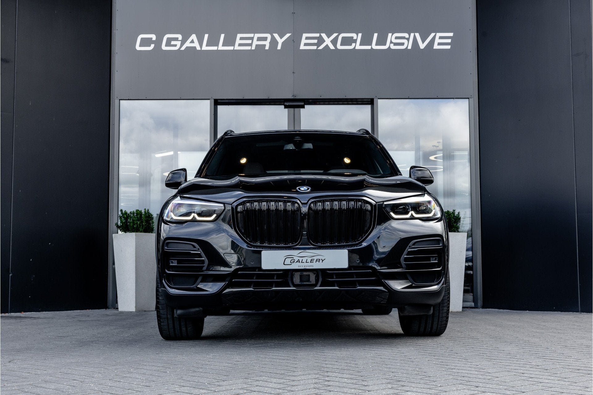BMW X5 xDrive45e Executive - Panorama | Luchtvering | ACC |, Automaat, Dealer onderhouden, Gebruikt, X5