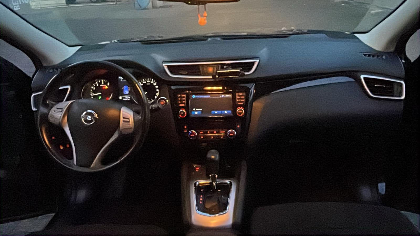 Nissan Qashqai 1.2 Dig-t 85KW 2WD CVT 2016 Zwart, Auto's, Automaat, 680 kg, 4 cilinders, Zwart