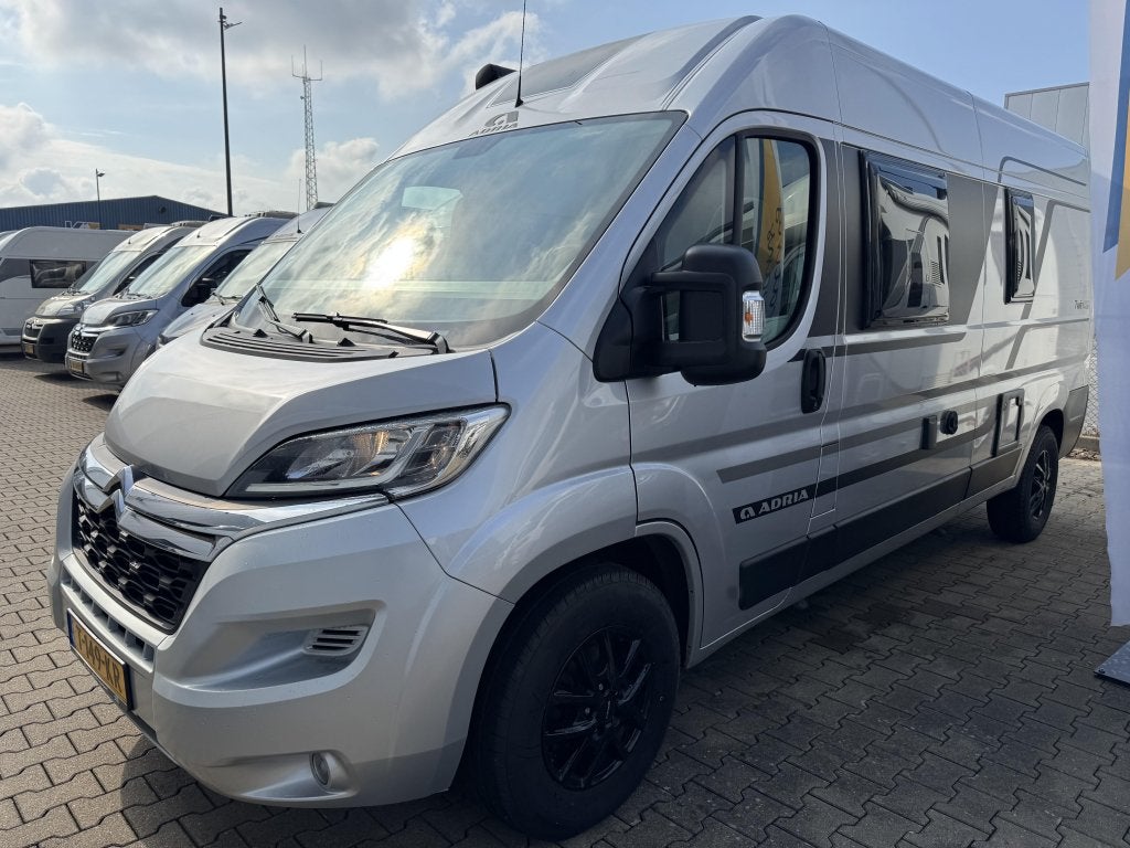 Adria Twin 600 SP 2020 met trekhaak, Ringverwarming, Fiat, Tot en met 2, Bedrijf