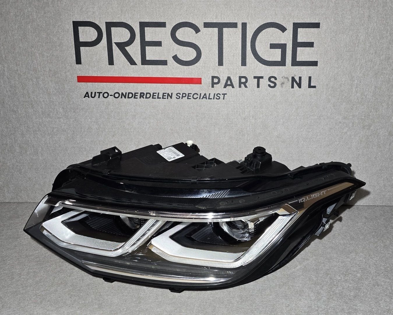 Koplamp VW Tiguan 5NA Facelift IQ.LIGHT LED Links 5NB941081C, Gebruikt, -, Ophalen of Verzenden, -
