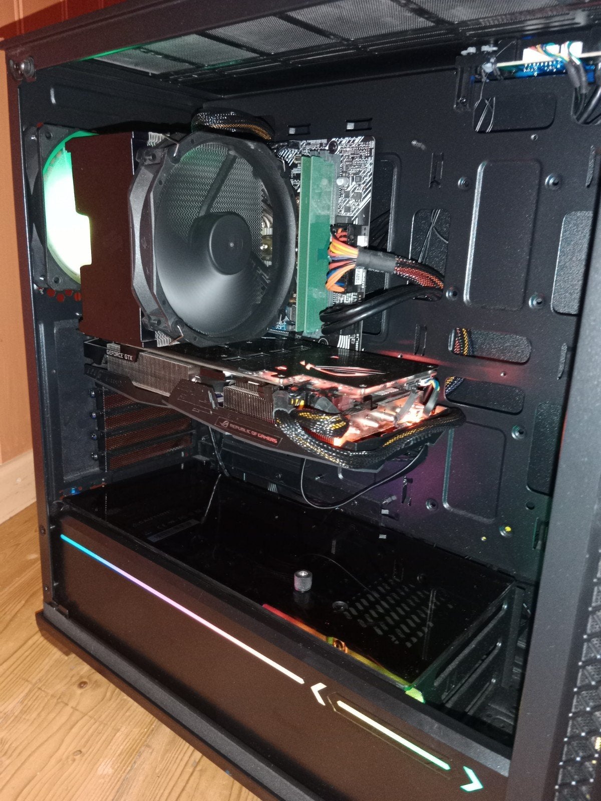Foto 13 van gaming pc