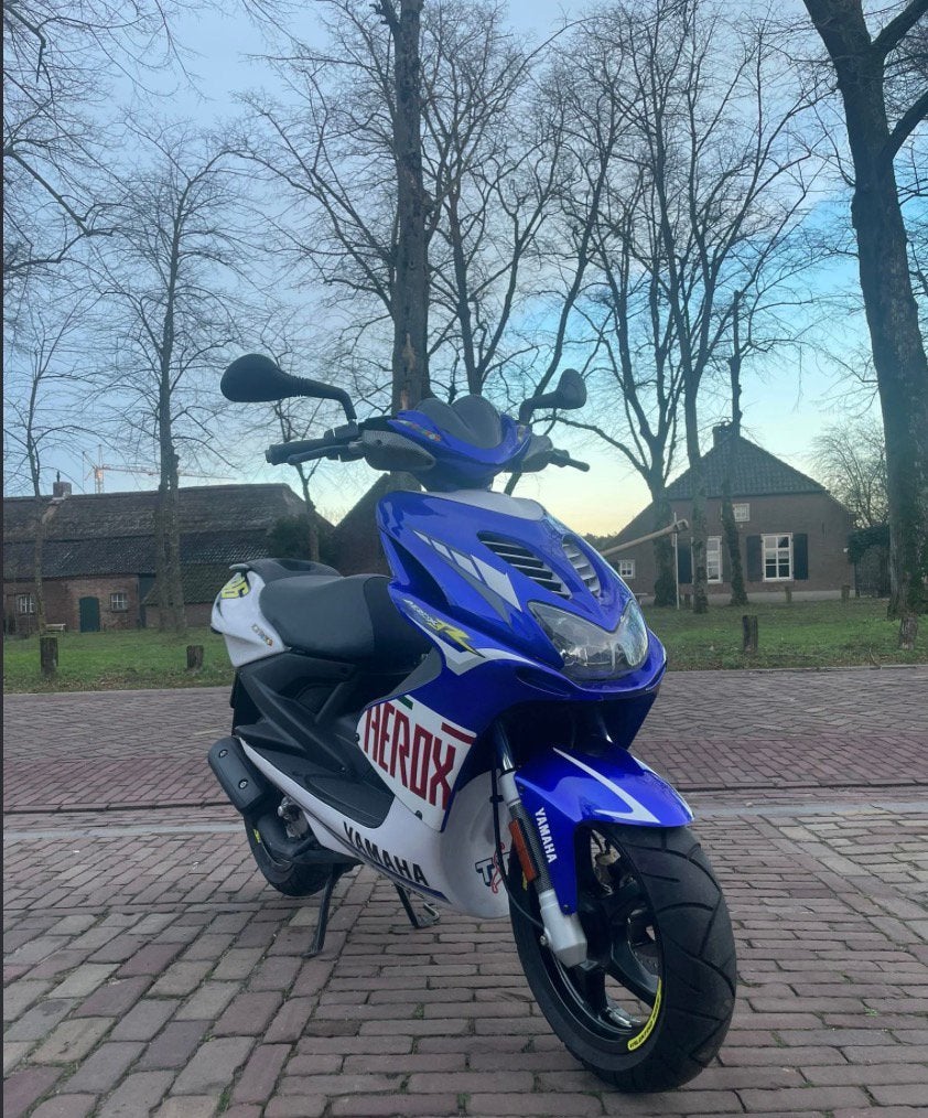 GEZOCHT aerox frame zonder wok brom kenteken, Ophalen, Zo goed als nieuw, Tweetakt, Aerox