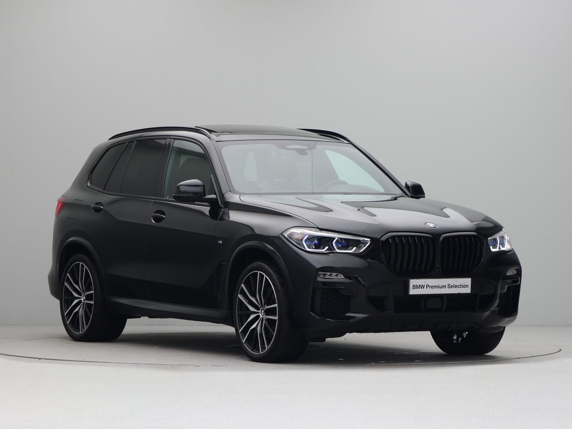 BMW X5 xDrive40i High Executive (bj 2021, automaat), Gebruikt, Met garantie (alle), Zwart, Leder