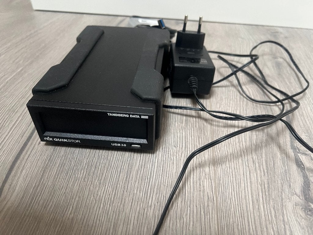 Tandberg Data RDX QuikStor 8667-RDX Hard Drive Dock USB 3.0, Gebruikt, Extern, Overig, MacOS