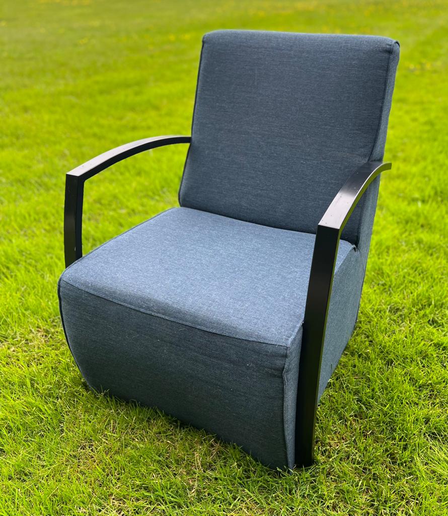 3 Luxe Design Fauteuils Perfecte Staat Meerdere Beschikbaar, 75 tot 100 cm, Ophalen of Verzenden, Zo goed als nieuw, Stof