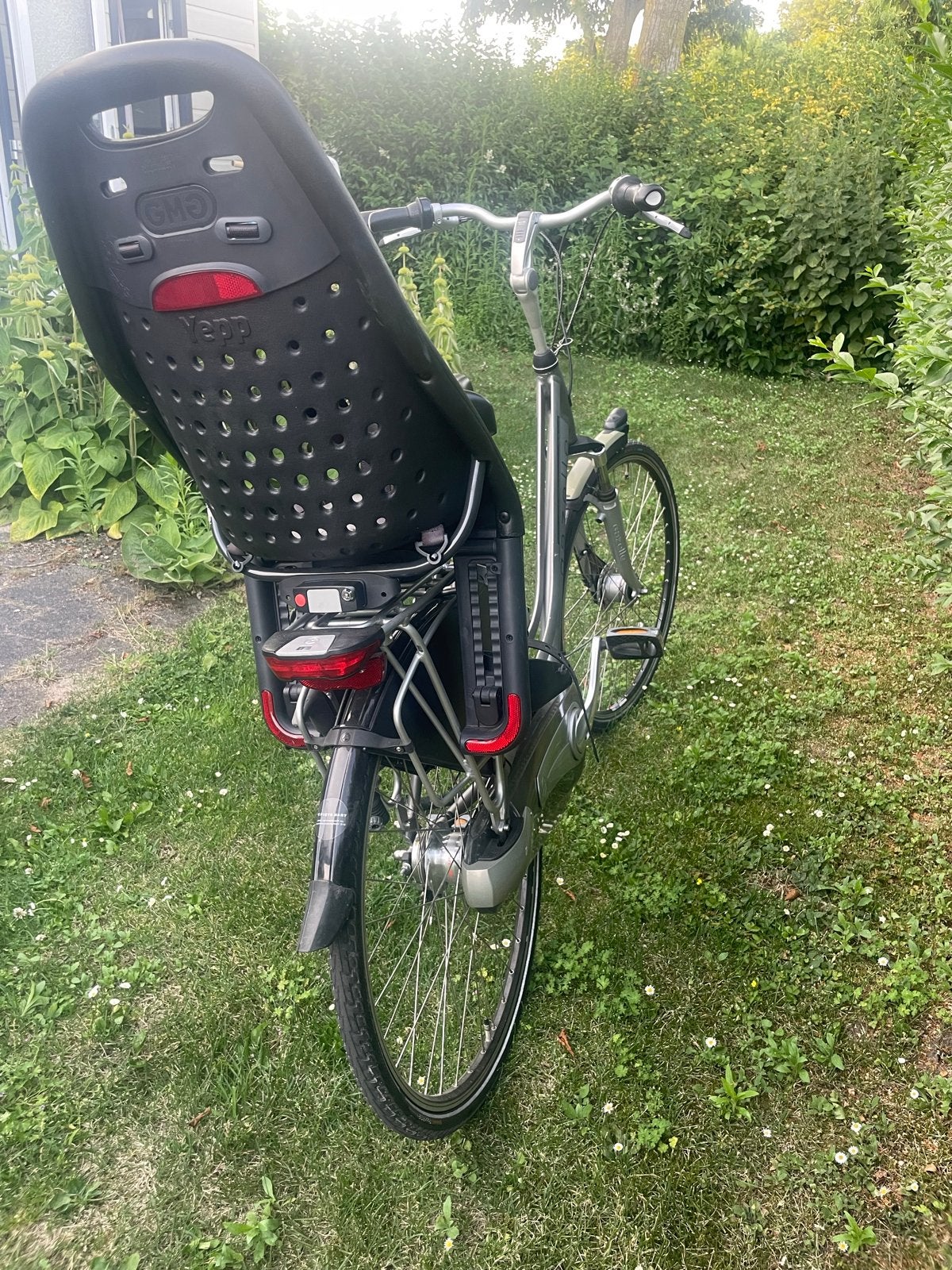 Gazelle fiets met Yepp kinderzitjes, Ophalen, Velgrem, Versnellingen, Gazelle