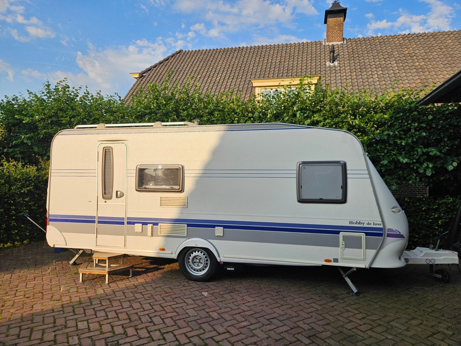 Hobby KMFE 500 de luxe 2007 inclusief mover en airco, Luifel, Hobby, Treinzit, Particulier