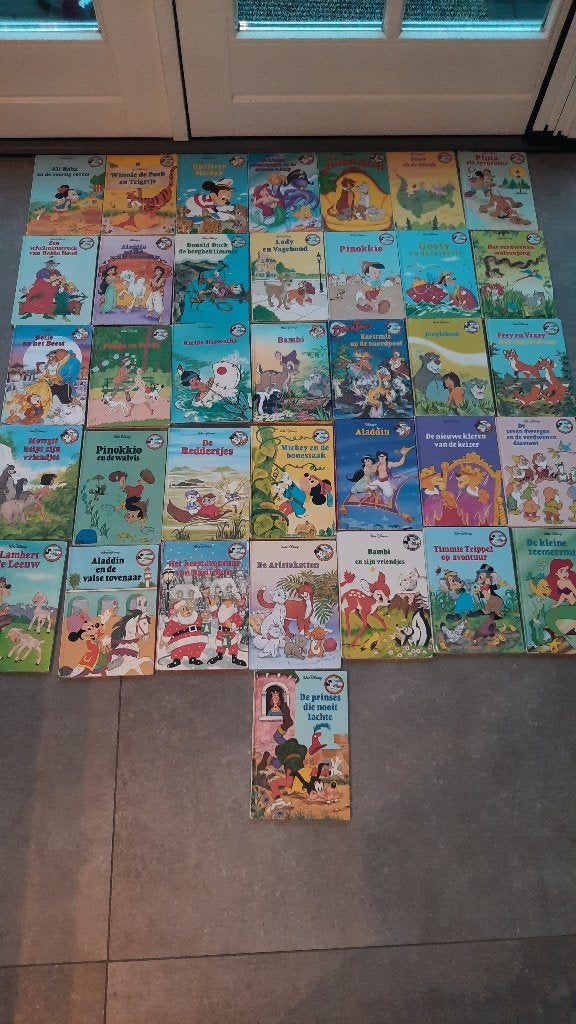 36 oude Disney boekenclub boeken, Ophalen of Verzenden, Overige figuren, Gebruikt, Overige typen
