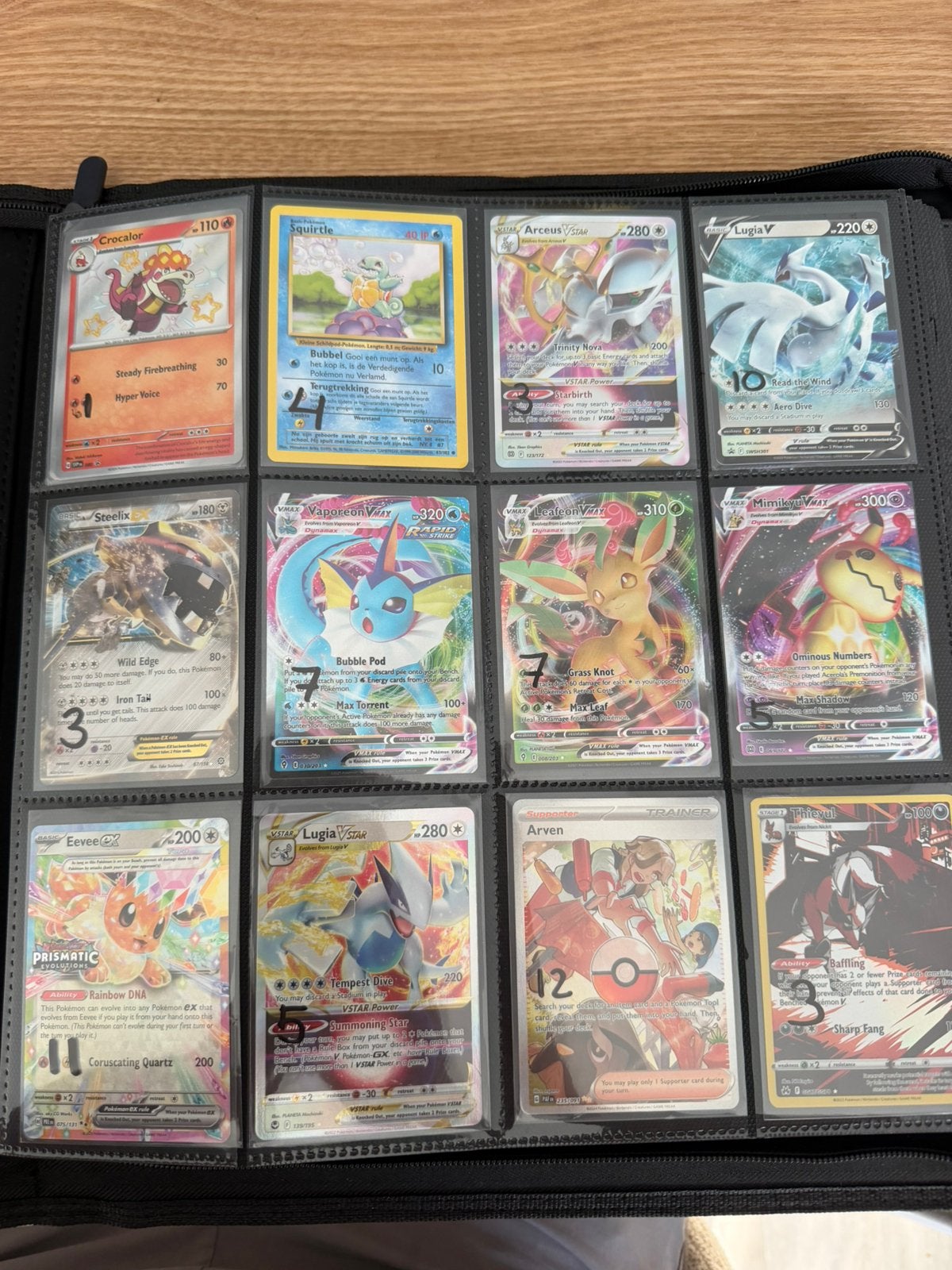 Map met pokemon kaarten, Hobby en Vrije tijd, Verzamelkaartspellen | Pokémon, Ophalen of Verzenden, Zo goed als nieuw