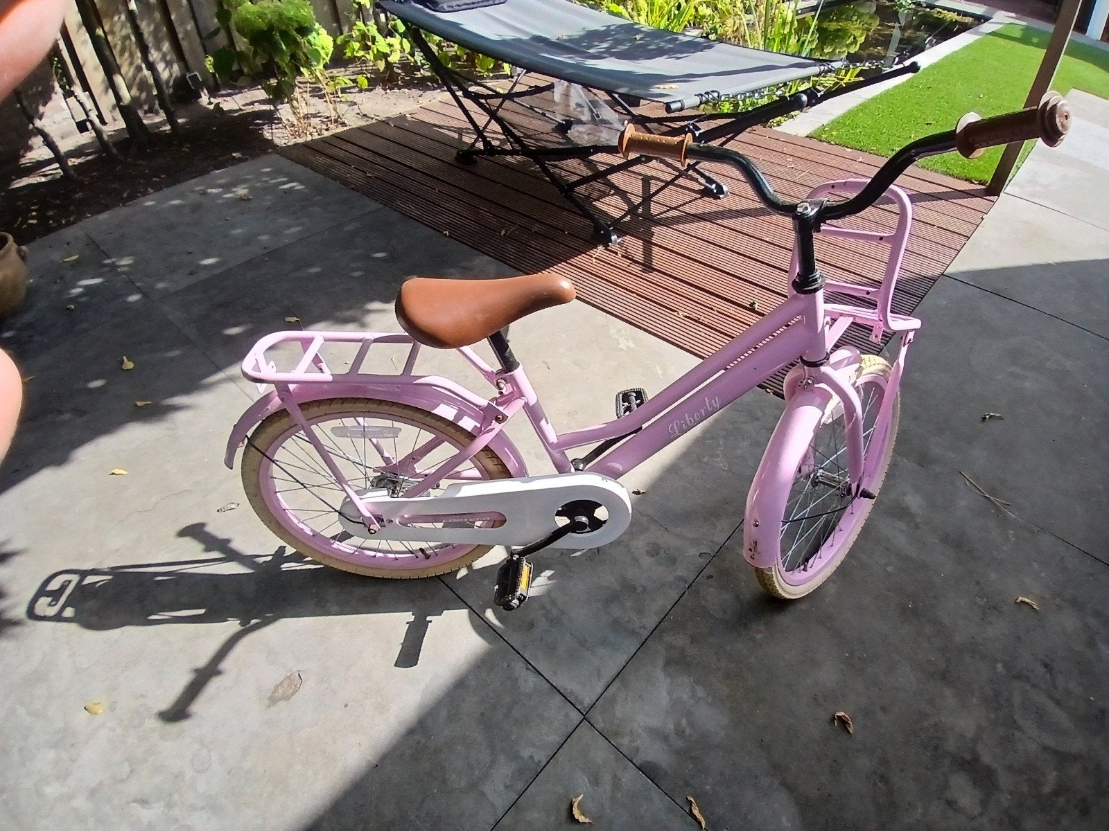 Roze kinderfiets Liberty - 20 inch, Fietsen en Brommers, Fietsen | Meisjes, Ophalen, Gebruikt, Velgrem, Liberty
