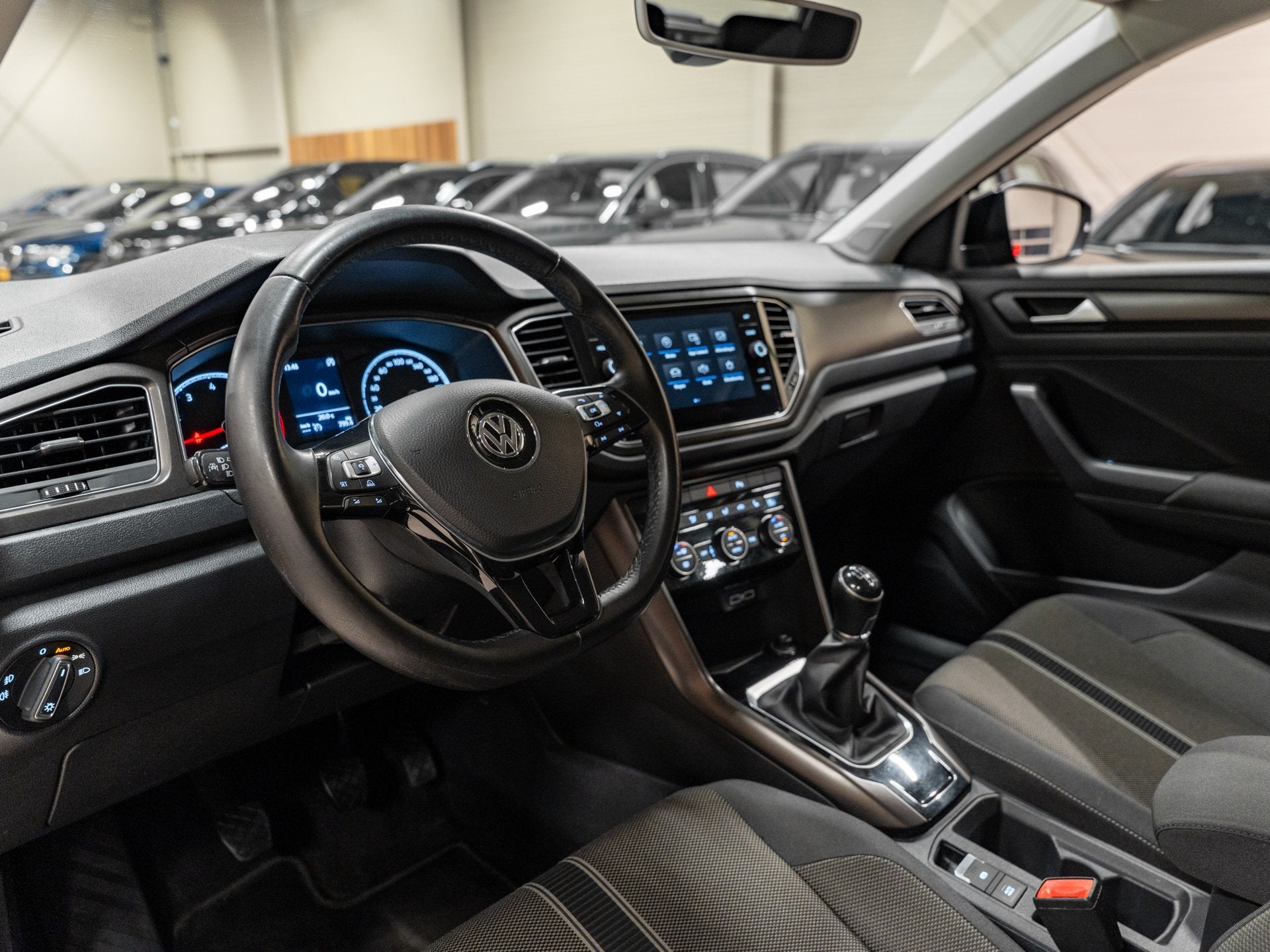 Volkswagen T-Roc 1.0 TSI 116PK, Apple Carplay, ACC, PDC, And, Voorwielaandrijving, Dealer onderhouden, Stof, Gebruikt