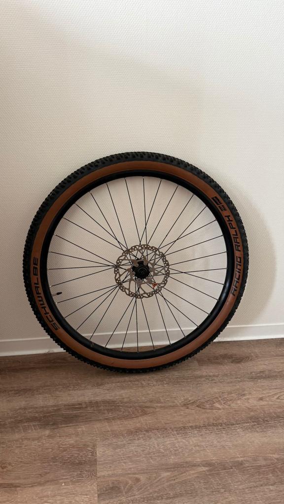 Voorwiel CUBE Mountainbike, Ophalen, Zo goed als nieuw, Cube