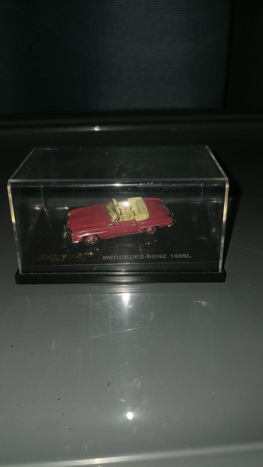 Mercedes-Benz 190SL modelauto in vitrine, Ophalen of Verzenden, Zo goed als nieuw, Auto