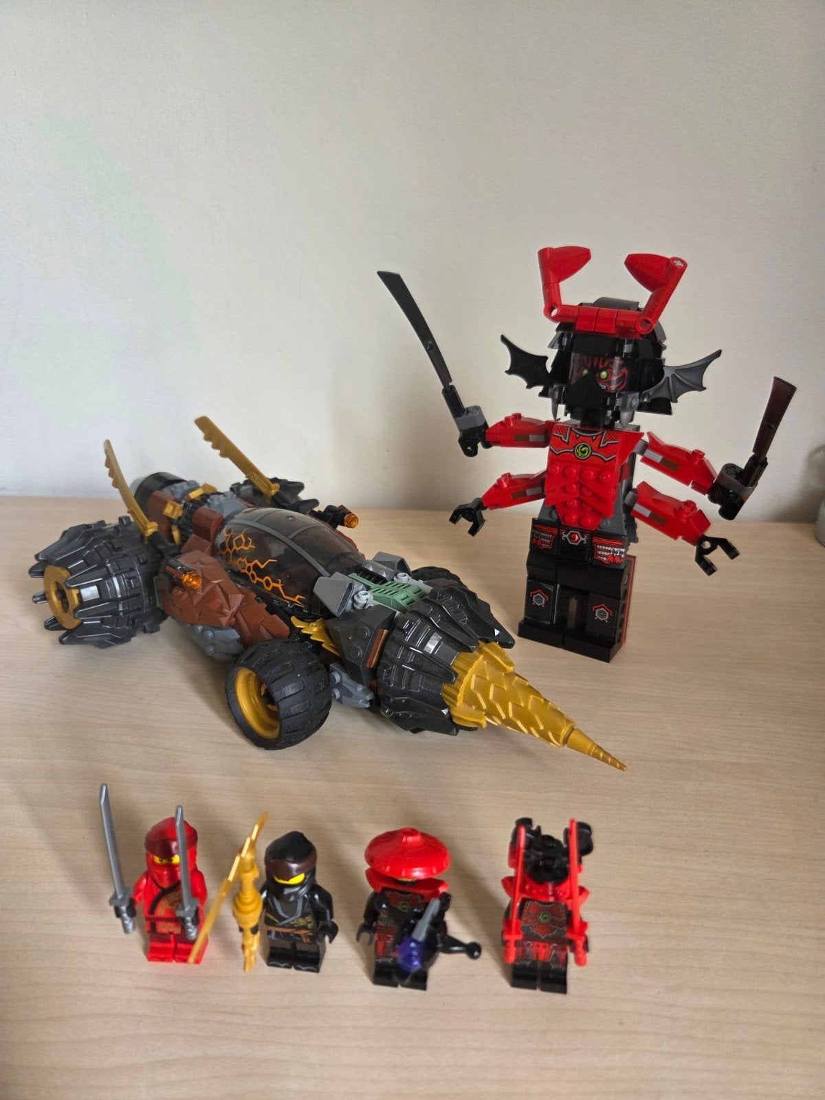 Lego Ninjago Legacy 70669 Cole's Earth Driller, Kinderen en Baby's, Speelgoed | Duplo en Lego, Ophalen of Verzenden, Zo goed als nieuw
