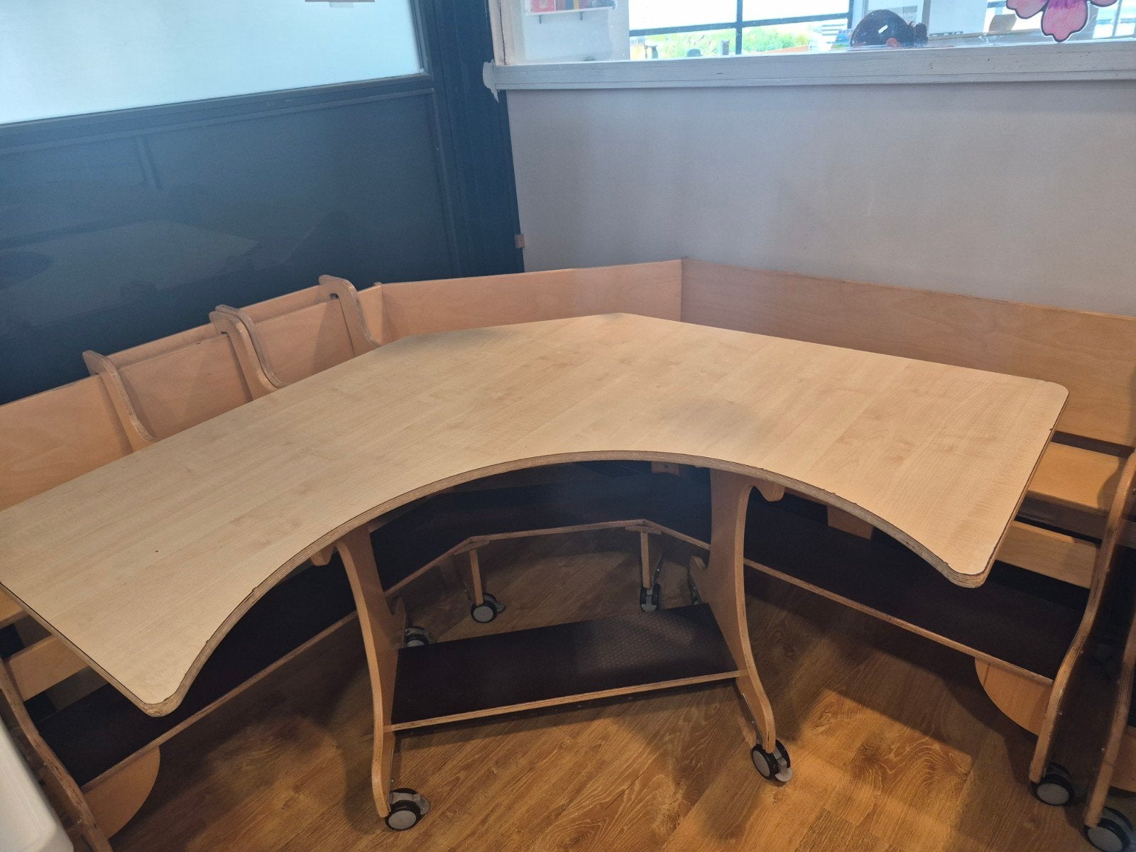 Kinderopvang Tafel met Bank - Hoogwaardig Hout, Ophalen of Verzenden
