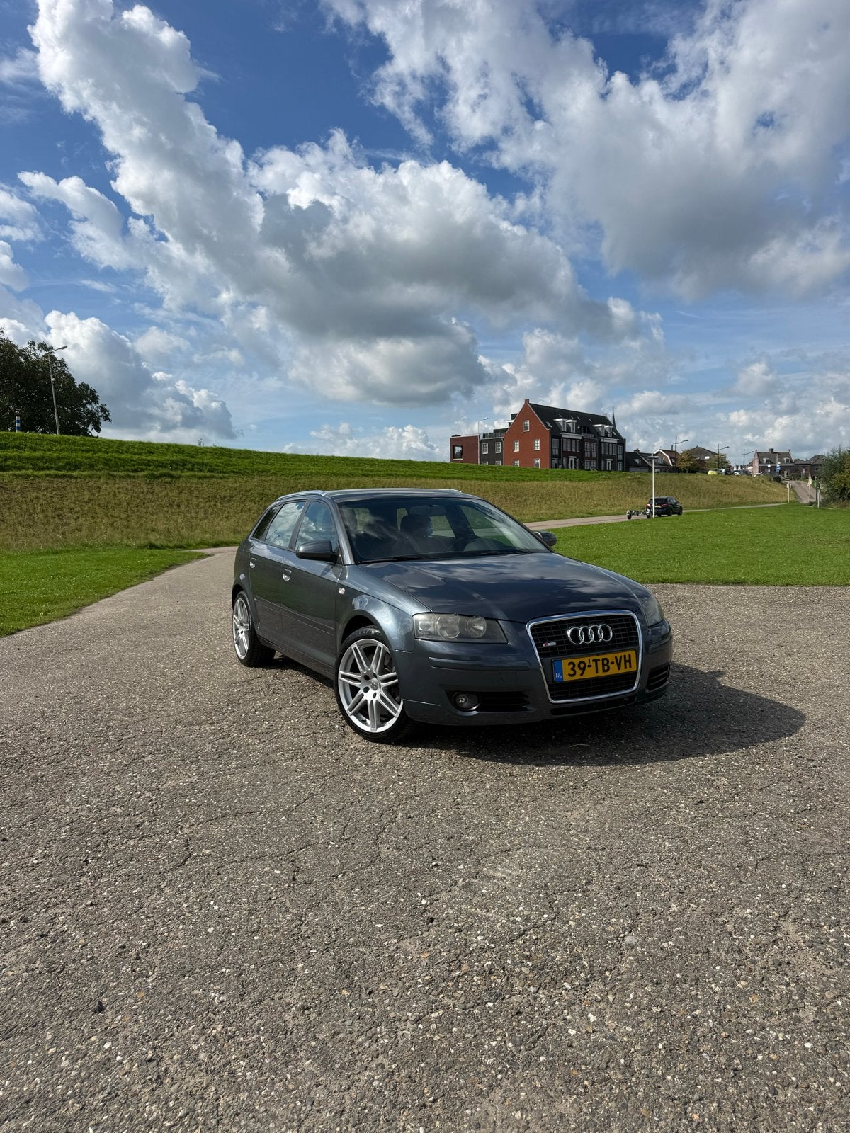 Audi A3 3.2 Sportback Quattro 184KW DSG 2006 Grijs, Automaat, 3189 cc, Vierwielaandrijving, 1600 kg