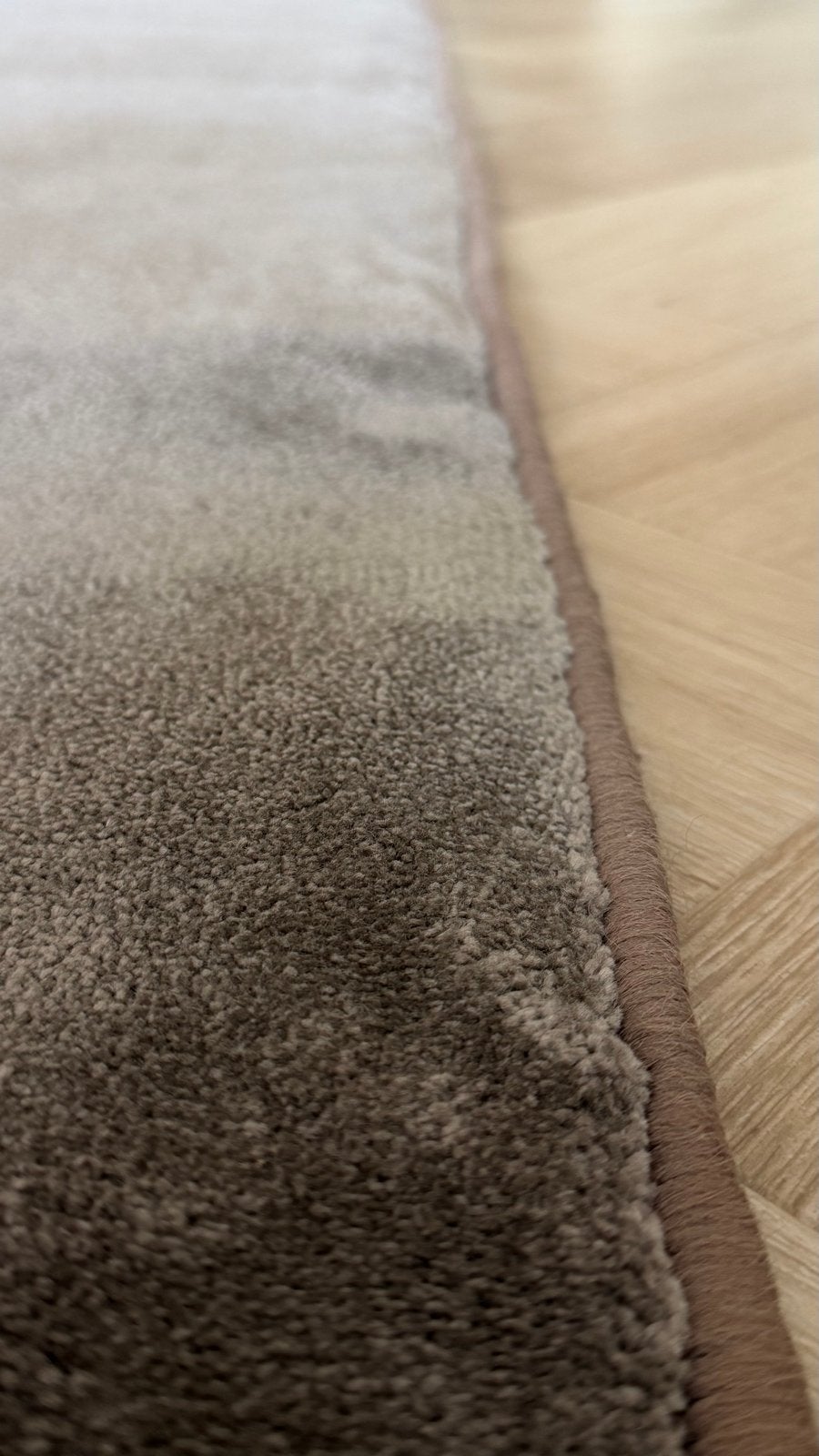 MOET VANDAAG WEG! Vloerkleed Taupe 200x300 zo goed als nieuw, Ophalen, Bruin, 200 cm of meer, Zo goed als nieuw