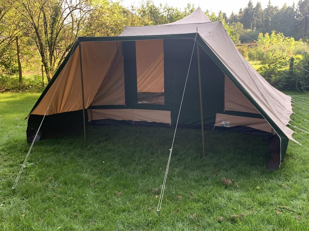 pyramidetent. “Pur 6 luxe f” met vast grondzeil en luifel, Ophalen, Zo goed als nieuw, Tot en met 6