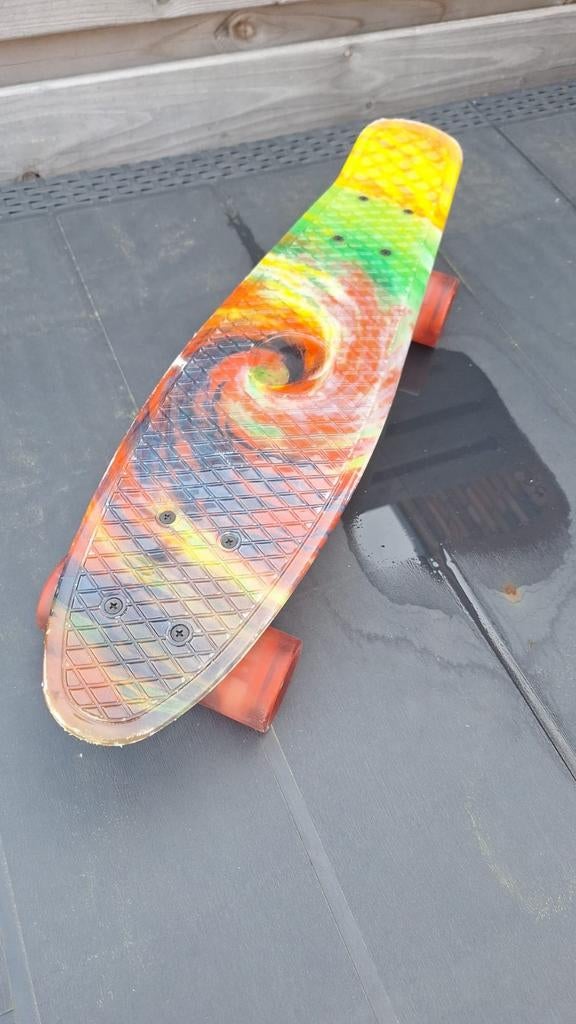 Skateboard met lichtgevende wielen - +/- 60cm, Ophalen, Gebruikt, Skateboard