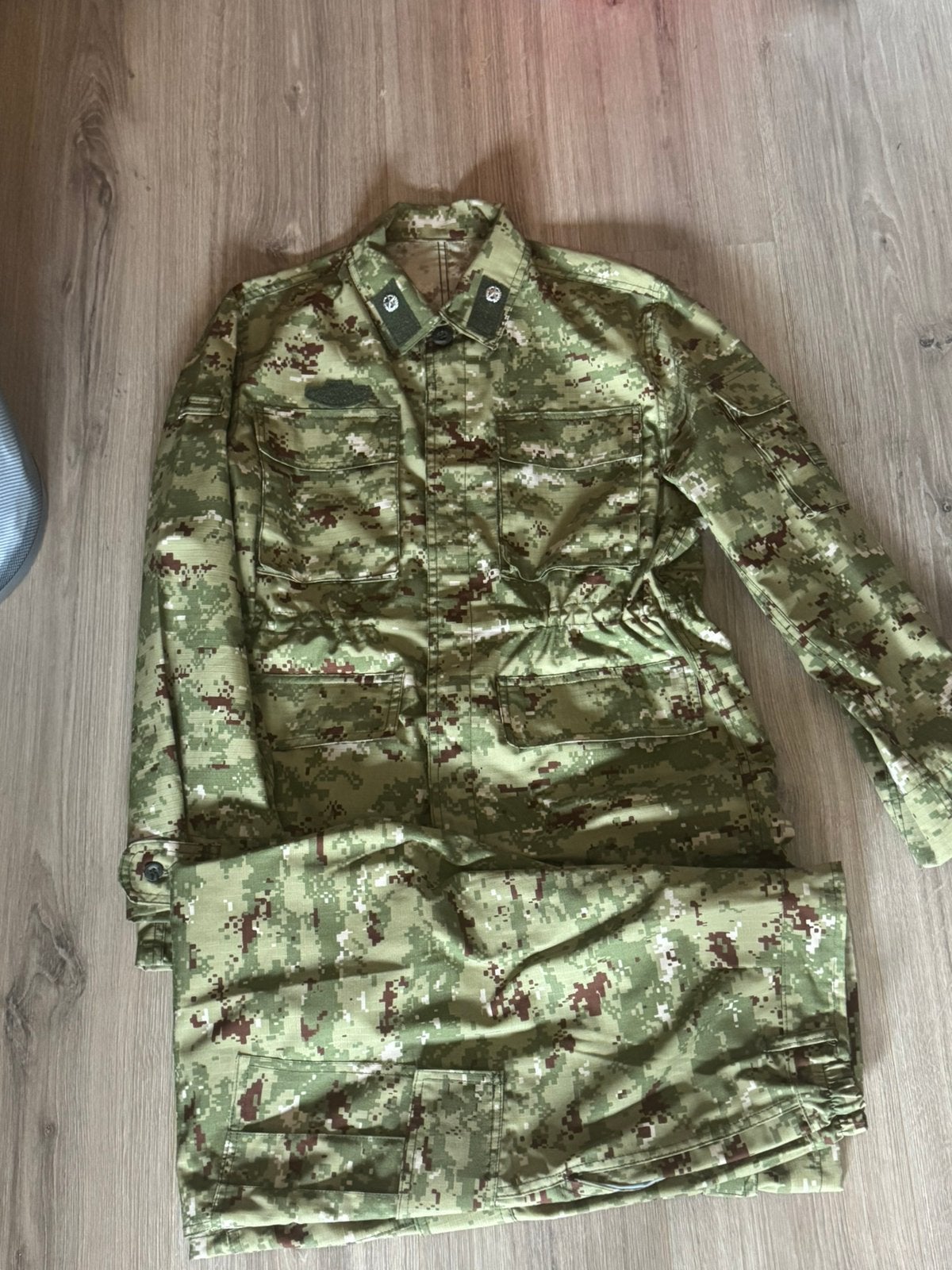 Chinese gewapende politie uniform, Verzamelen, Militaria | Algemeen, Ophalen of Verzenden, Landmacht, Nederland, Kleding of Schoenen