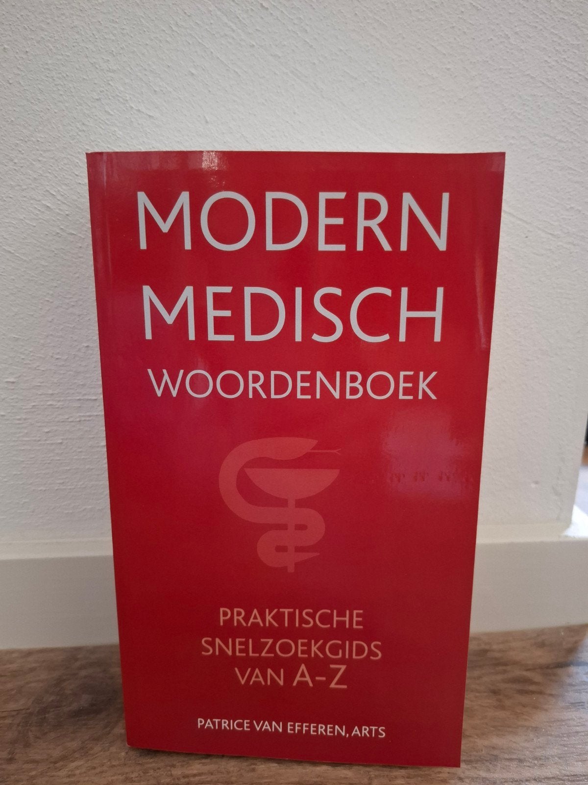 Patrice van Efferen - Modern medisch woordenboek, Ophalen of Verzenden, Zo goed als nieuw, Patrice van Efferen