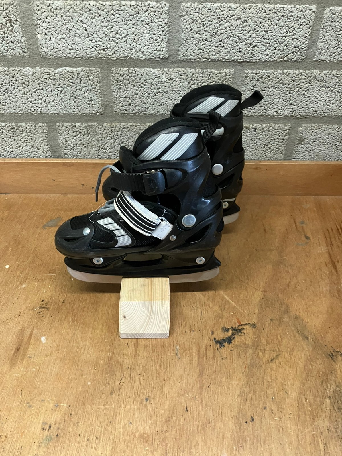 Kinderschaatsen maat 30-33, Sport en Fitness, Ophalen of Verzenden, Zo goed als nieuw, IJshockeyschaatsen, Nijdam