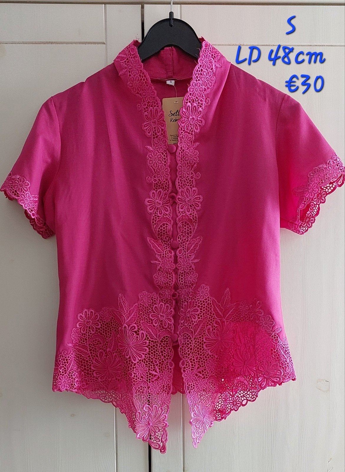 Indonesisch koppel: Kebaya en Batik shirt, Ophalen of Verzenden