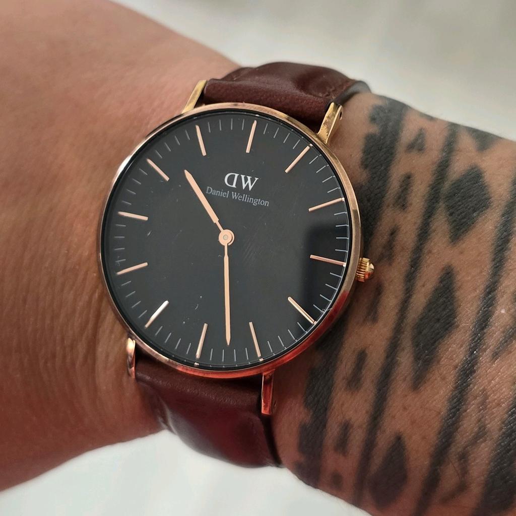 Daniel Wellington heren horloge B36R14, Sieraden, Tassen en Uiterlijk, Horloges | Heren, Ophalen of Verzenden, Leer, Overige merken