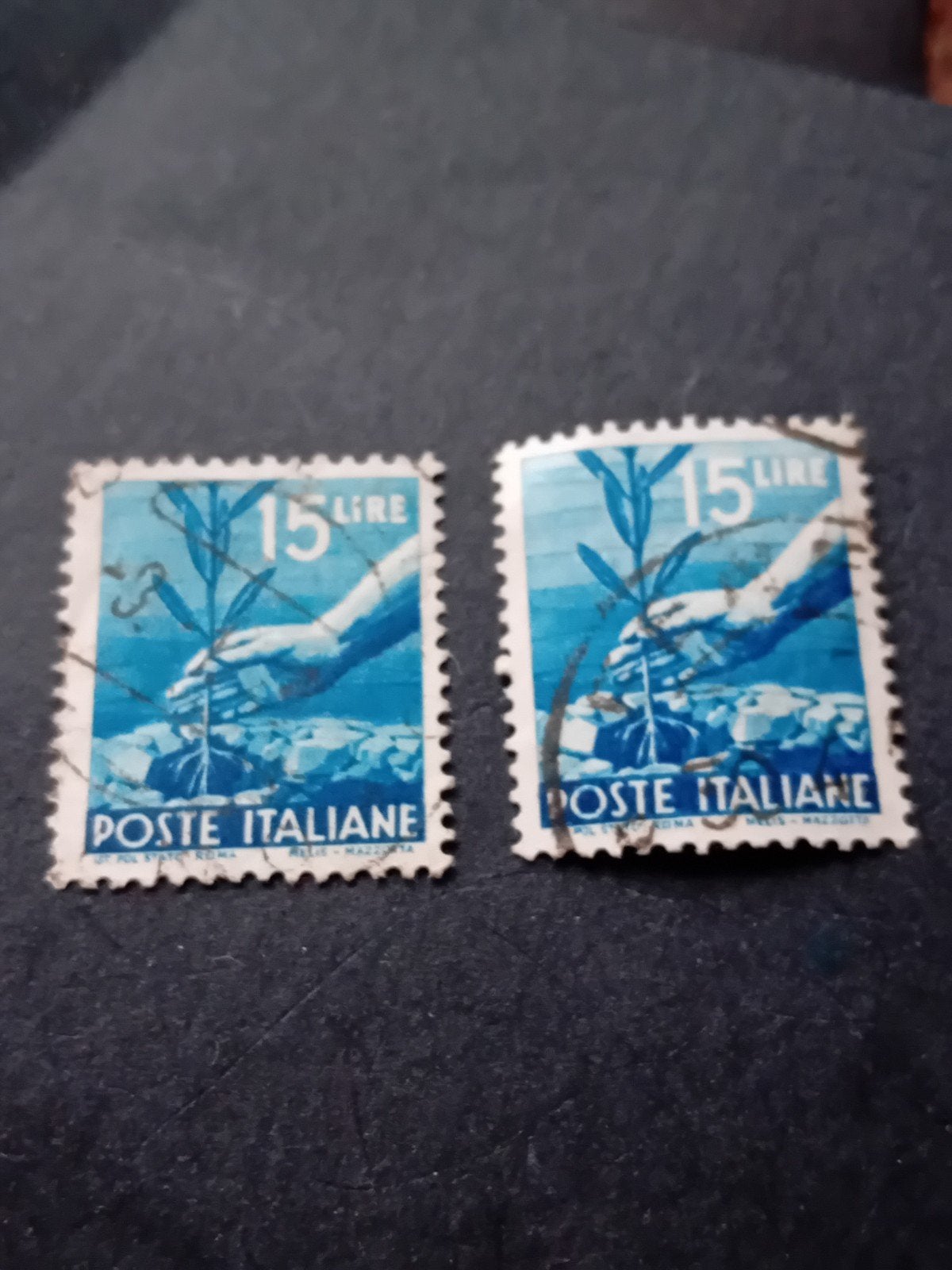 2x Italiaanse postzegels 15 Lire - Poste Italiane, Postzegels en Munten, Postzegels | Europa | Italië, Ophalen of Verzenden