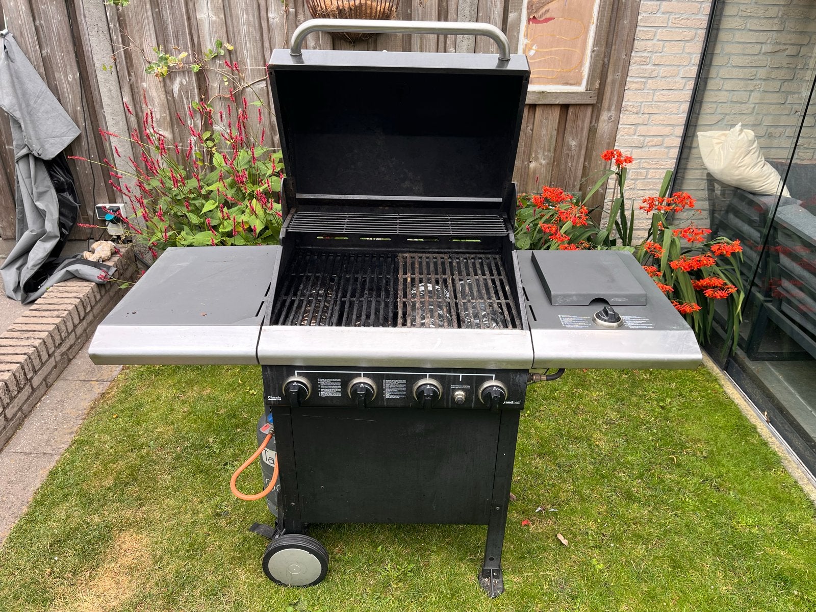 Grandhall Classic 219 BBQ, gasBarbecue, Ophalen, Gebruikt