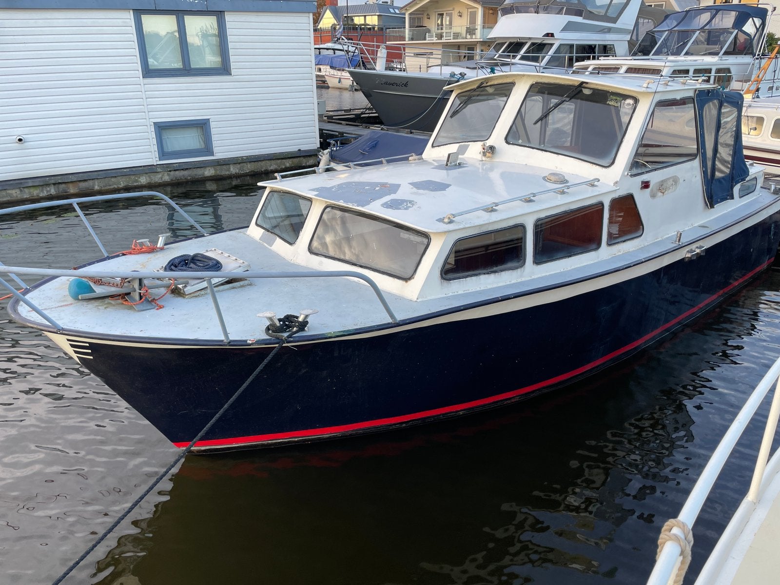 Gratis af te halen stalen kruiser 8.20m, Watersport en Boten, Motorboten en Motorjachten, Gebruikt, 0 pk, Kajuitboot, Geen motor