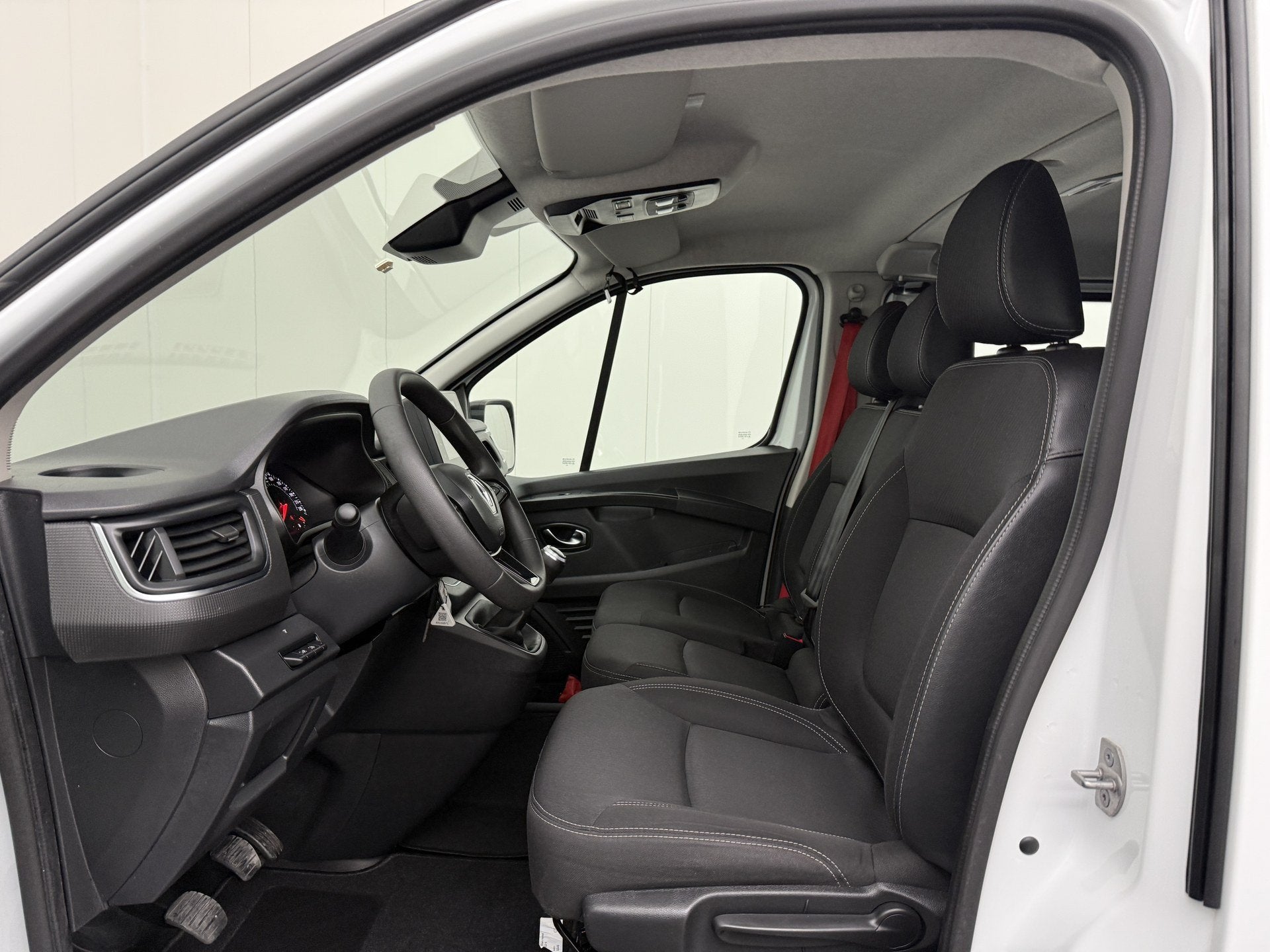 Renault Trafic 2.0DCi 130PK Lang Dubbele Cabine | 6-Persoons, Auto's, Voorwielaandrijving, Dealer onderhouden, Stof, Gebruikt