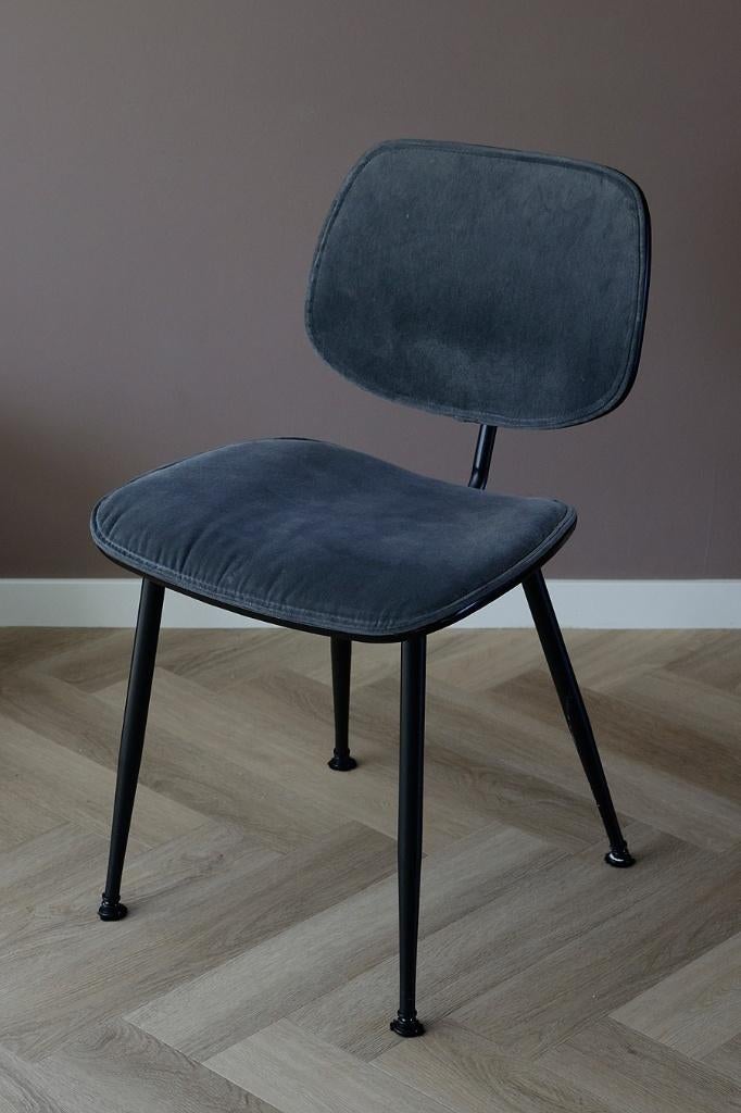 3x design stoelen zwart hout en metaal + velvet, Ophalen, Drie, Zwart, Zo goed als nieuw