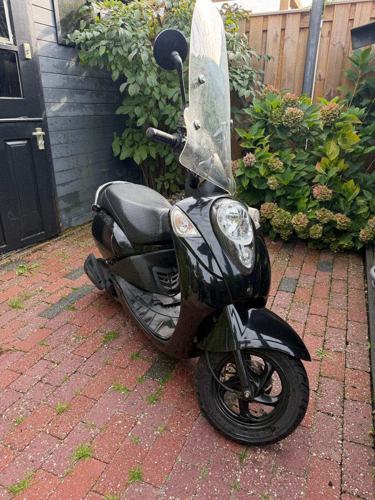 Sym Mio 65cc in onderdelen (zonder kenteken), Fietsen en Brommers, Ophalen, Gebruikt, Overige typen, SYM