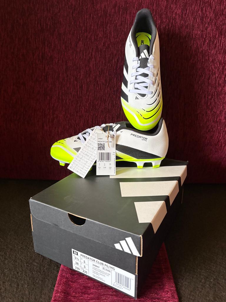 ! Nieuw in doos ! Adidas Predator voetbalschoenen _ 38, Maat XS of kleiner, Schoenen, Nieuw, Ophalen of Verzenden