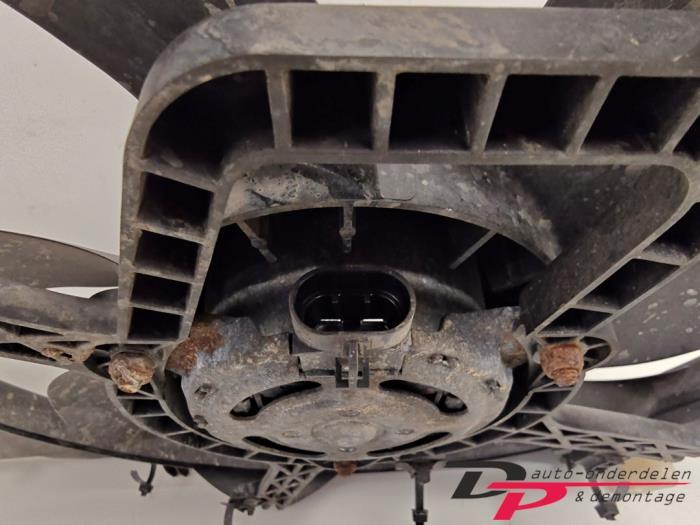 Koelvin van een Opel Corsa, Gebruikt, -, -, Opel