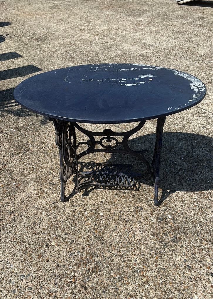 Tuintafel (opknapper), Ophalen, Gebruikt, Ovaal, Metaal