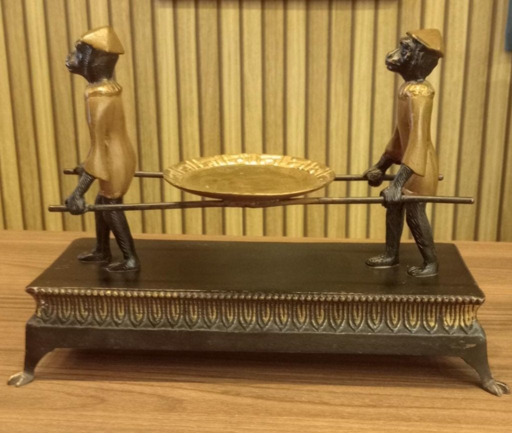Bronzen beeld met apen., Ophalen of Verzenden