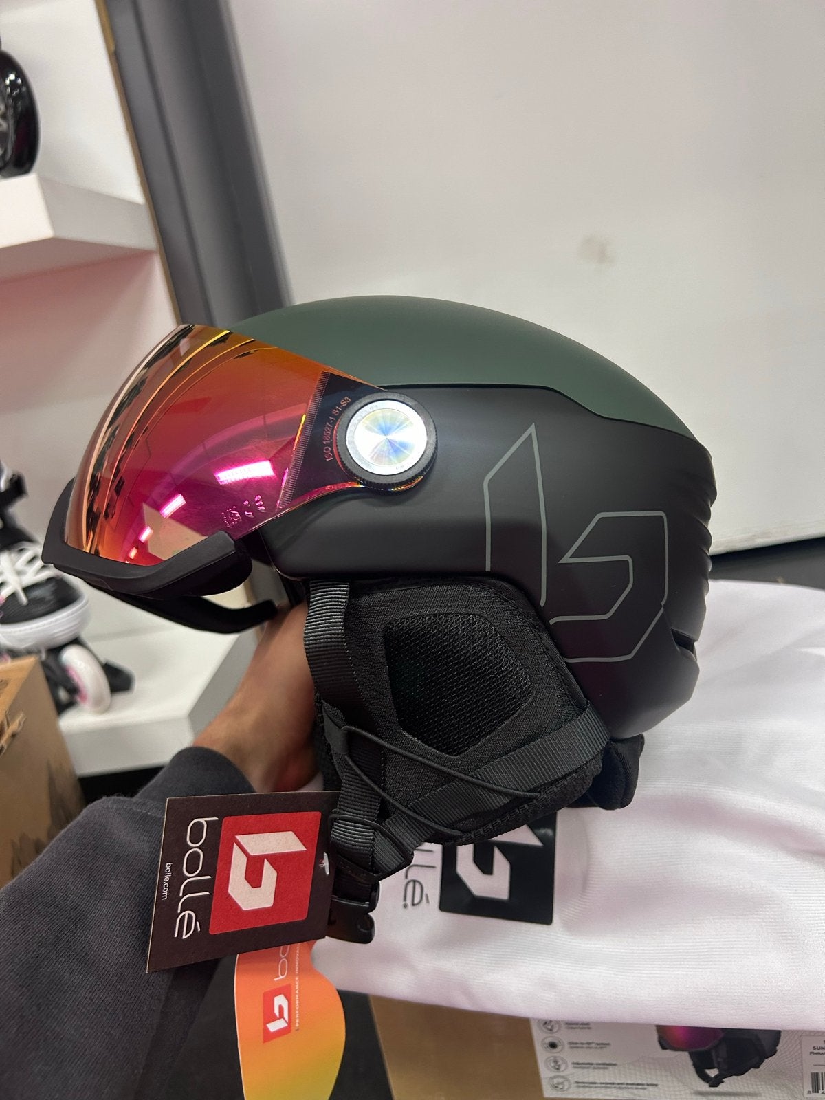 Bolle V-RYFT PURE Skihelm met Photochromic Vizier, Overige merken, Overige typen, Nieuw, Ophalen of Verzenden