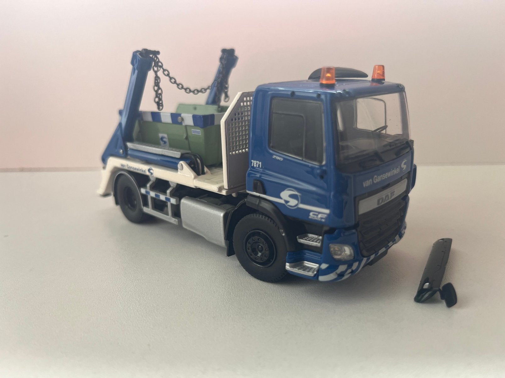 Tekno van gansewinkel, Hobby en Vrije tijd, Modelauto's | 1:50, Ophalen of Verzenden, Zo goed als nieuw, Bus of Vrachtwagen, Tekno
