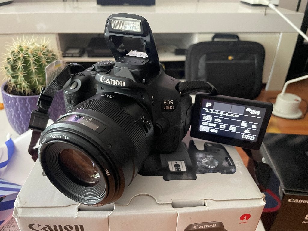 Canon 700D (vlog)camera touchscreen Yognuo EF 50mm/F1.4 +tas, Ophalen, Spiegelreflex, Canon, 18 megapixels