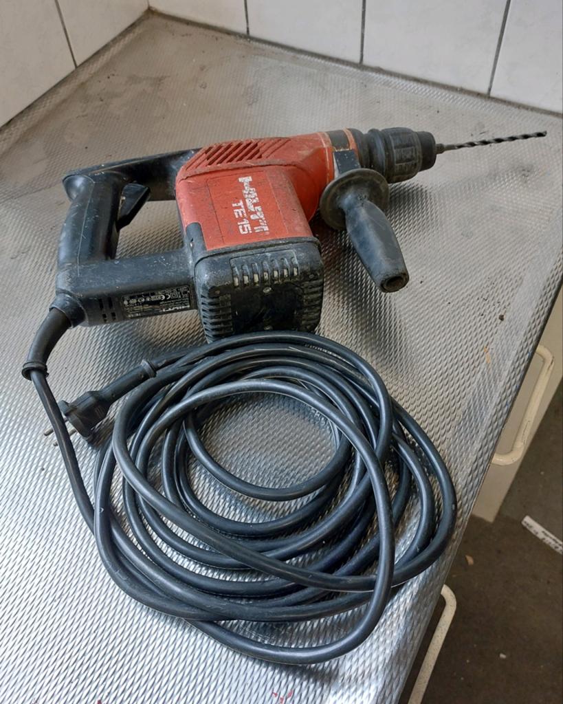 Hilti TE15 Boorhamer, Ophalen of Verzenden, Gebruikt, 600 watt of meer, Boor- en/of Breekhamer