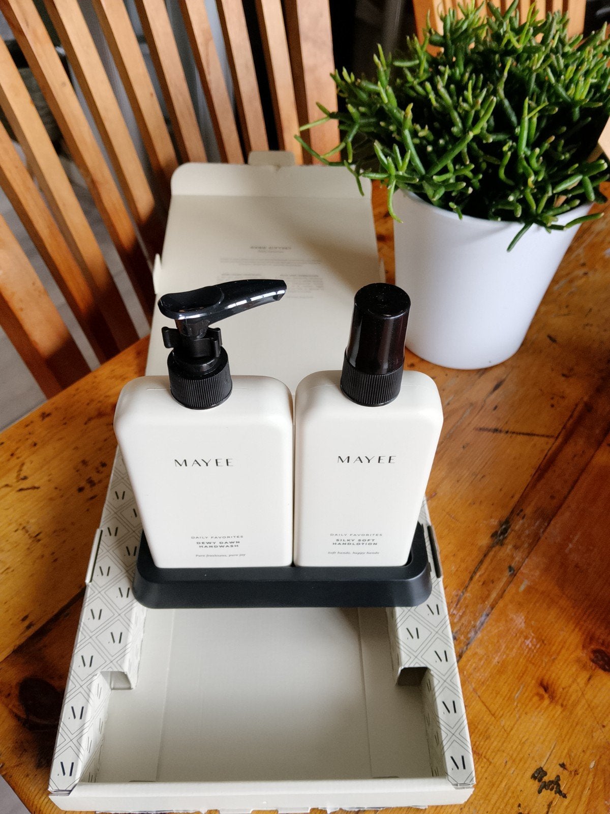 MAYEE Hand Giftset: Handzeep & Handlotion, Ophalen of Verzenden, Nieuw, Overige typen