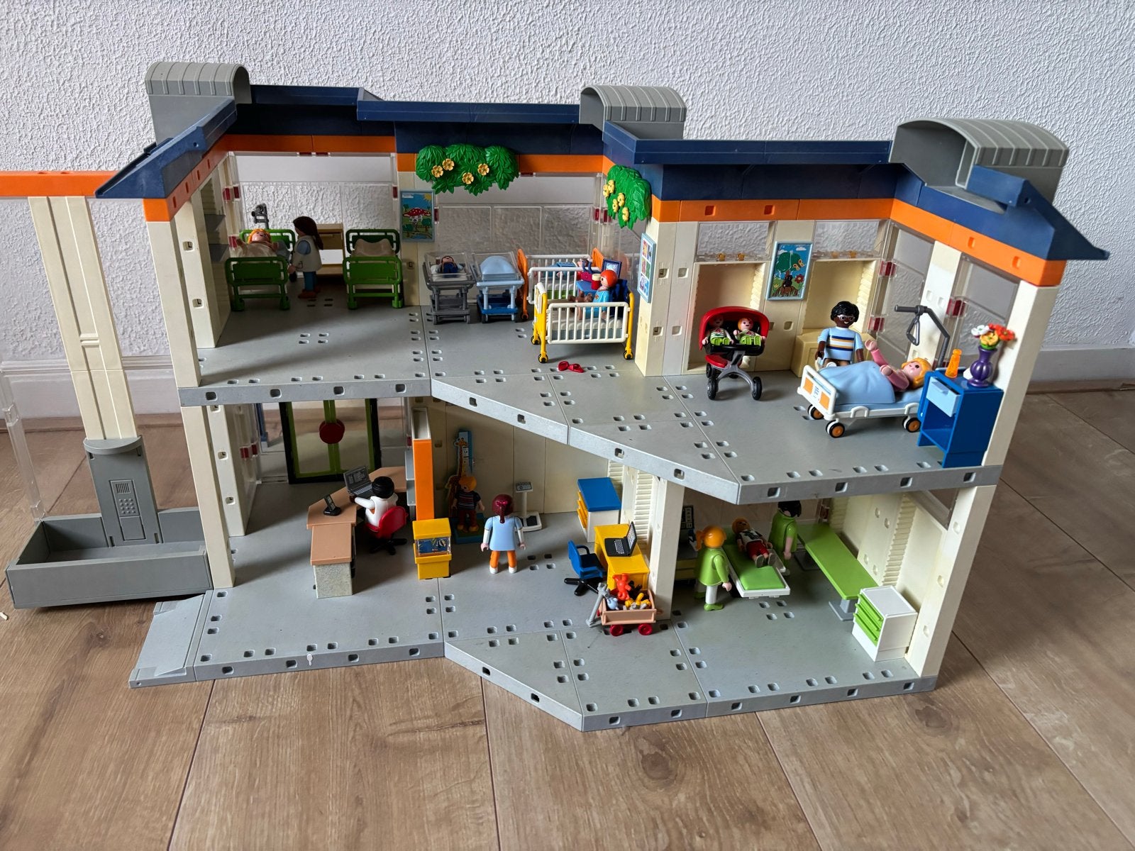 Foto 7 van Grote Playmobil collectie: huizen, voertuigen en meer!