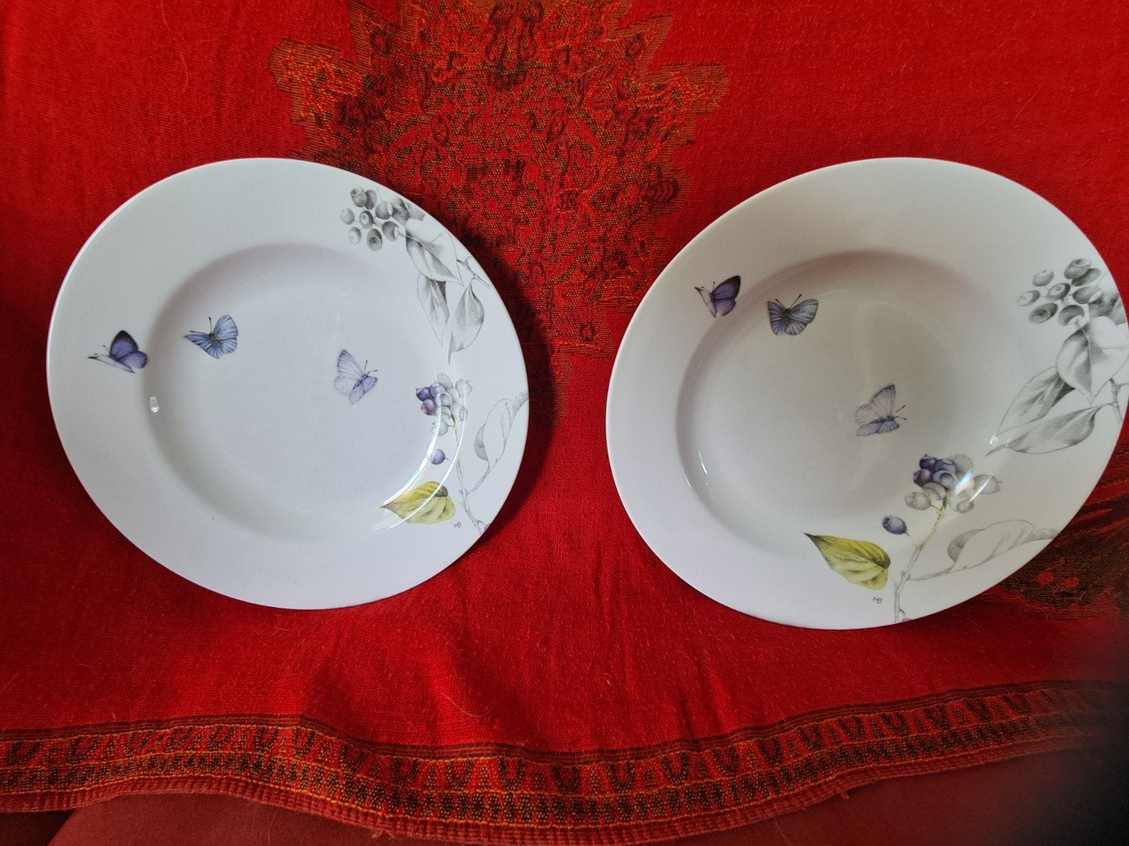 Marjolein Bastin Sketch of nature twee borden 25 cm, Huis en Inrichting, Keuken | Servies, Ophalen of Verzenden, Zo goed als nieuw