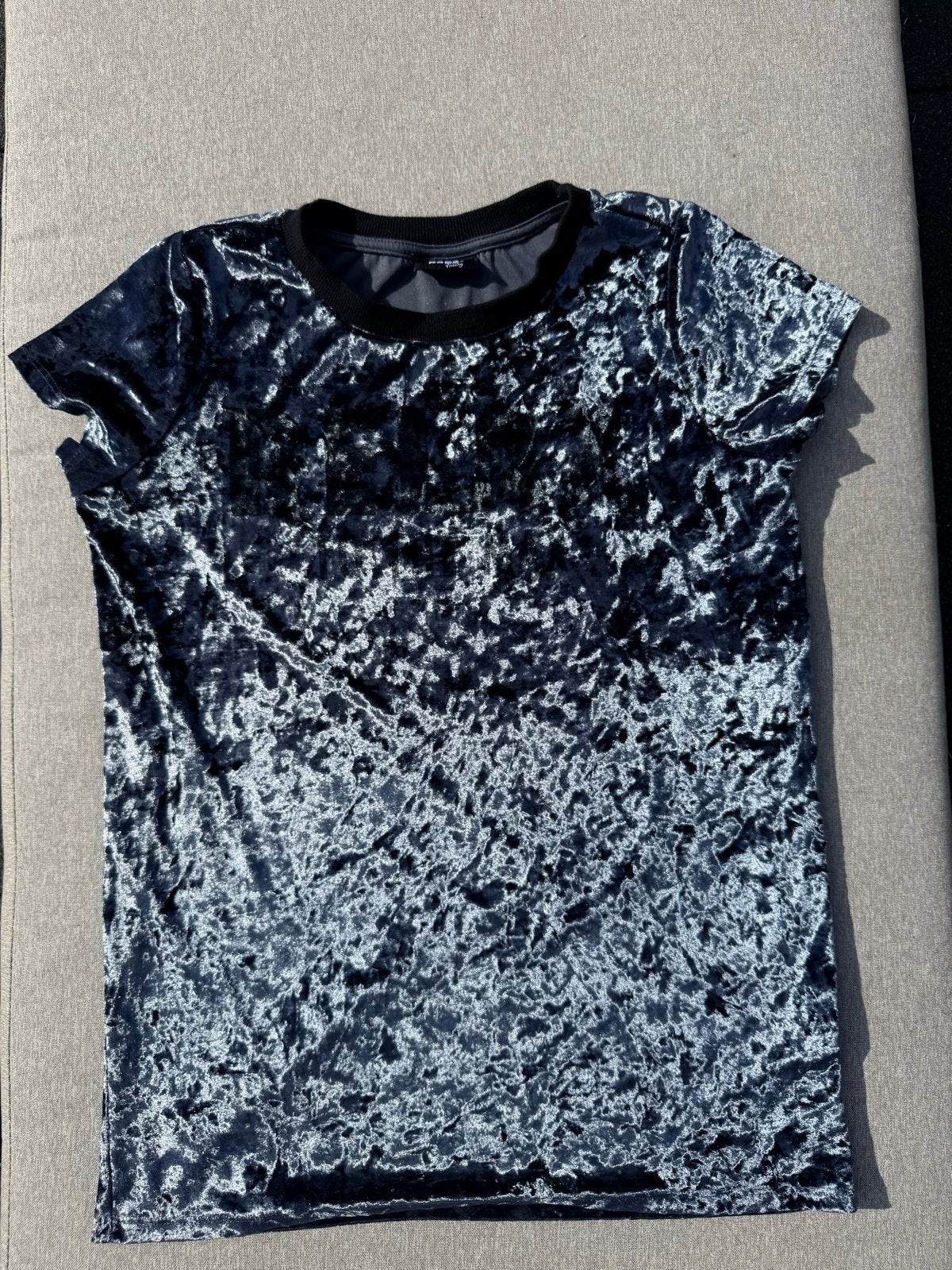 Donkerblauw fluwelen T-shirt - maat S, Kleding | Dames, Zo goed als nieuw, Korte mouw, Maat 36 (S), Verzenden