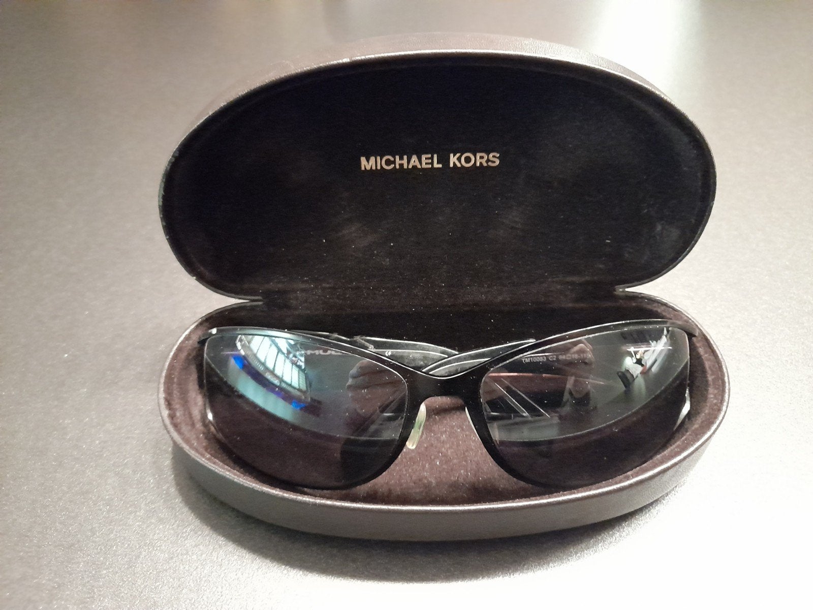 Thierry Mugler zonnebril met Michael Kors opbergdoos, Overige merken, Gebruikt, Zonnebril, Zwart