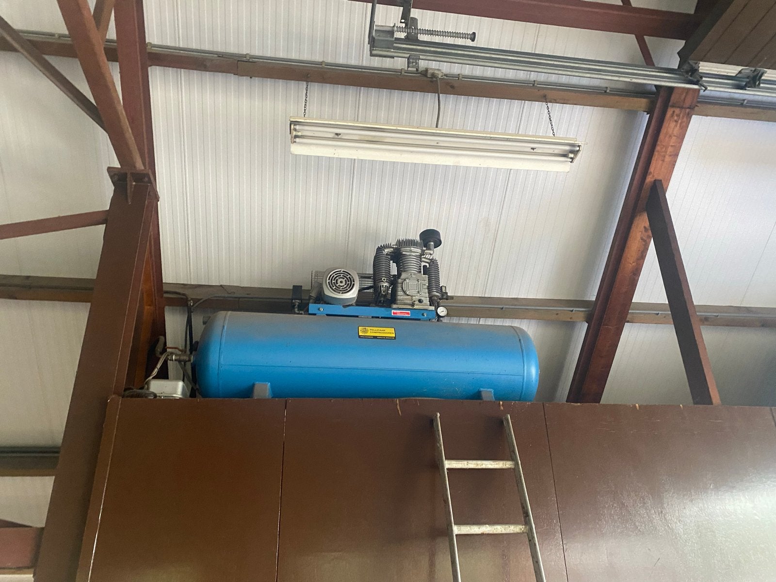 Airtask Compressor met 350 liter tank, Gebruikt, 10 bar of meer, 100 liter of meer, 400 tot 800 liter/min
