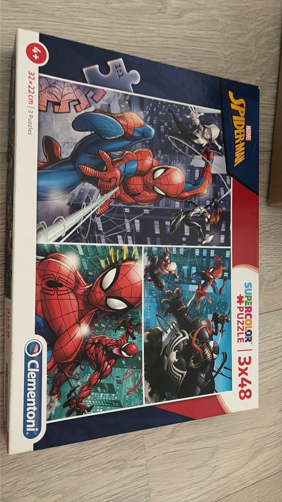 Spiderman  puzzel 3x 48 stukjes, Ophalen of Verzenden, 10 tot 50 stukjes, Zo goed als nieuw, 4 tot 6 jaar